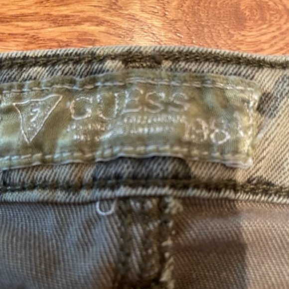 2 Pairs Guess Jeans Size 23 - Picture 4 of 11